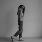 Handwoven Merino Alpaca Blend Scarf: Chunky Knit Beige Shawl